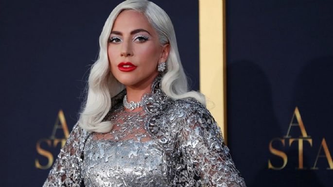 Lady Gaga saca sus mejores looks para invitar a sus fans a votar