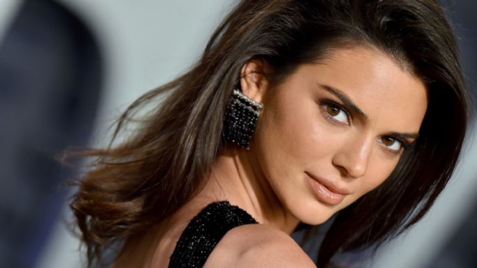 Kendall Jenner desborda sensualidad en su fiesta de cumpleaños número 25