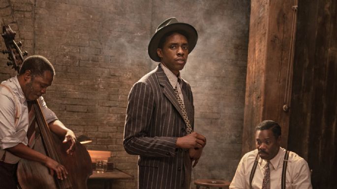 "Demuestra su extraordinario rango" Chadwick Boseman recibe excelentes críticas en Netflix