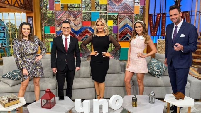 ¿Se va de TV Azteca? Esta conductora es captada con el elenco de '¿Quién es la máscara?'