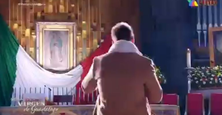 Alexander Acha entonó un rap, algo nuca antes visto