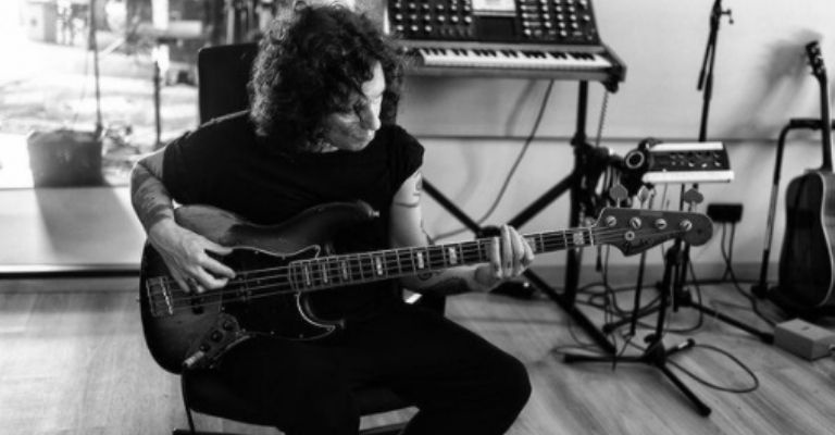 Enrique Bunbury está en contra de los conciertos sin costo