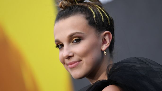 Millie Bobby Brown pide a sus seguidores que no salgan de su casa durante esta época navideña