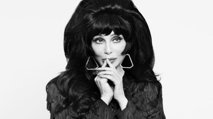 Cher admite que le costó trabajo aceptar la transición de su hijo