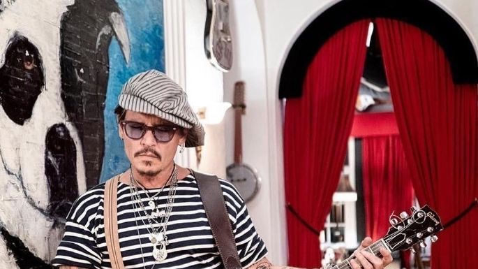 Johnny Depp manda mensaje de año nuevo a sus seguidores en su cuenta de Instagram