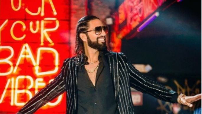 El presentador Poncho de Nigris es duramente criticado por enseñarle esto a su hijo pequeño