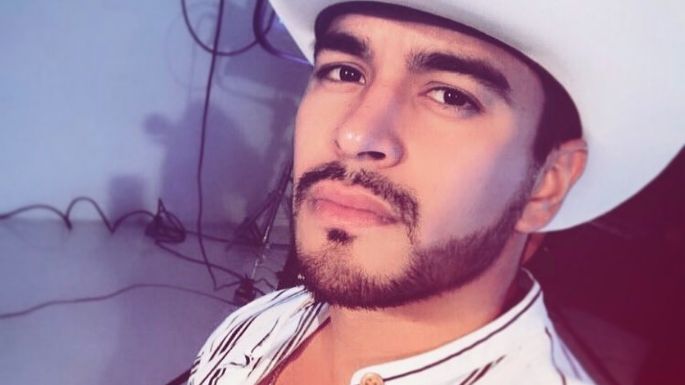 El actor de Televisa, Jonathan Becerra, anuncia en Instagram el nacimiento de su primer hija