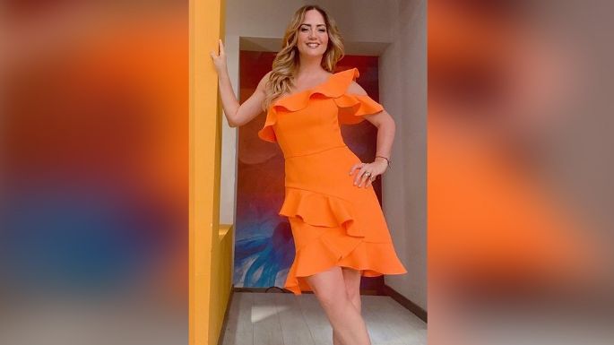Andrea Legarreta enloquece Televisa al posar en sensual atuendo negro desde 'Hoy'