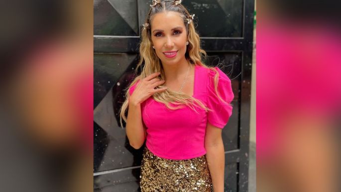 Andrea Escalona enloquece a Televisa al posar en sensual vestido azul desde 'Hoy'