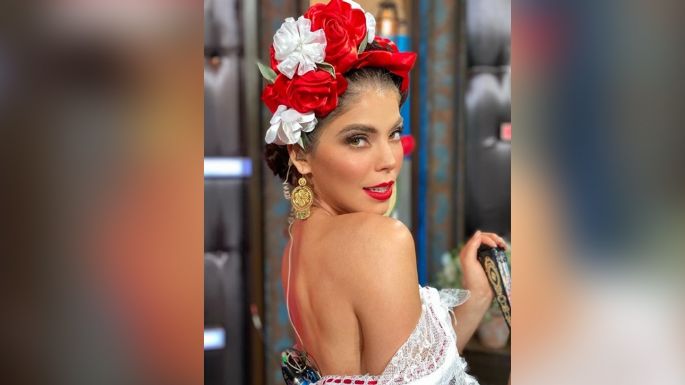 Esmeralda Ugalde conquista Instagram al lucirse en sensual vestido desde TV Azteca