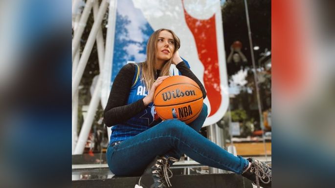 Andrea Sola enamora a todo TV Azteca al posar en entallado 'outfit' para Instagram