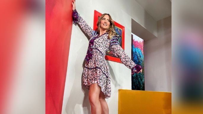 Andrea Legarreta enloquece Televisa al posar en sensual atuendo rojo desde 'Hoy'