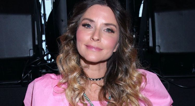 Issabela Camil amenaza con demandar a 'La Casa de los Famosos' por dañar la imagen de Sergio Mayer