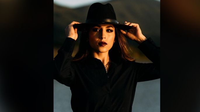 Marysol Cortés enamora a TV Azteca al asolearse en coqueto 'outfit' blanco