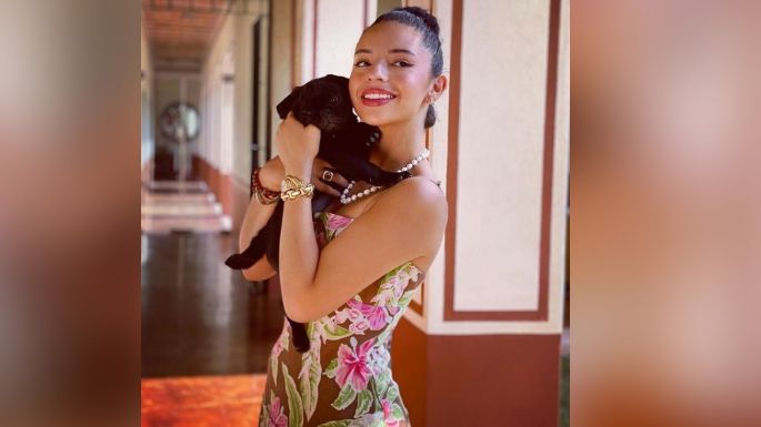 Ángela Aguilar paraliza todo Instagram con entallado 'outfit' negro