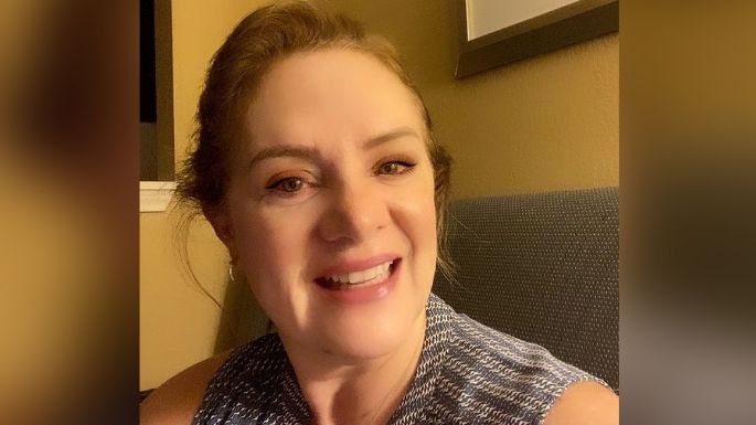 Érika Buenfil deleita a todo Televisa con su belleza en divino 'outfit'