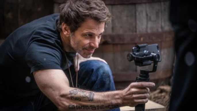 Zack Snyder quiere realizar una película que sea la competencia de 'Star Wars'