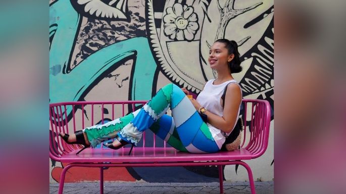 Ángela Aguilar paraliza todo Instagram al lucirse con entallado 'outfit' negro