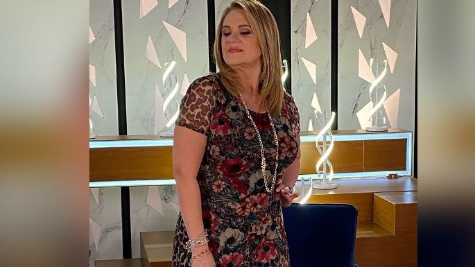 Érika Buenfil deleita a todo Televisa con su belleza en 'outfit' negro