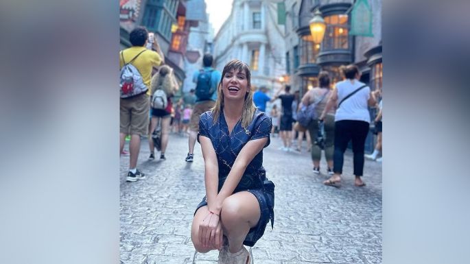 Andrea Escalona enloquece a Televisa al posar en sensual atuendo azul desde 'Hoy'