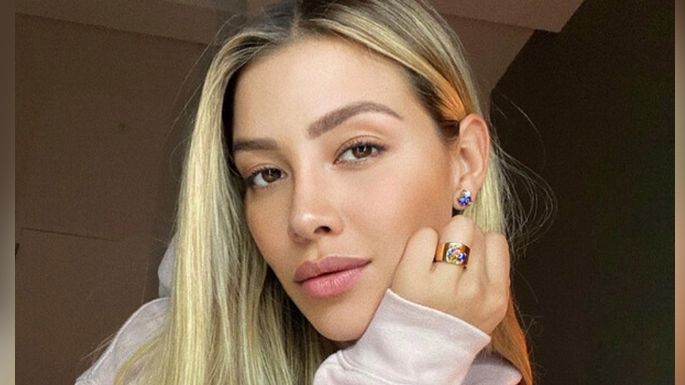 FOTO: Michelle Salas luce coqueto vestido blanco y enamora a sus fans