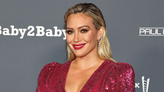 Hilary Duff comparte una divertida y tierna foto de su bebé luciendo como un personaje de 'Rugrats'