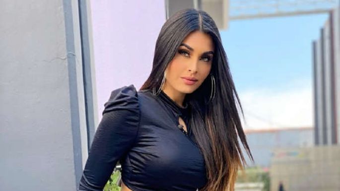Kristal Silva posa con un atrevido bikini en redes y deleita a todos sus fans de TV Azteca