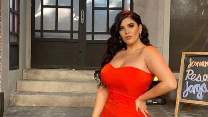 Curvy Zelma conquista a sus seguidores al posar como toda una fashionista con destacado look