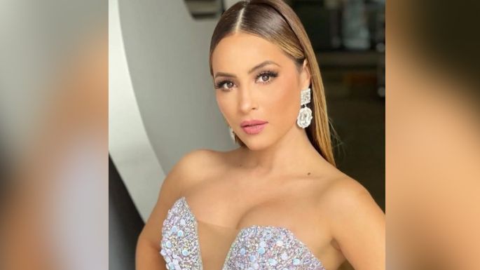 Cynthia Rodríguez derrocha belleza al modelar con coqueto outfit desde TV Azteca