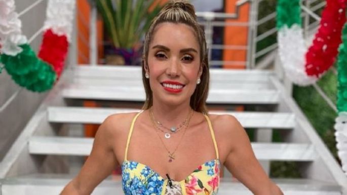 Andrea Escalona enamora a toda Televisa con increíble atuendo rojo desde 'Hoy'