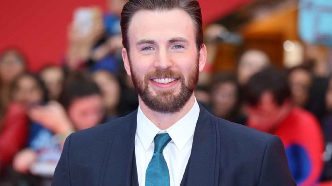 FOTOS: Chris Evans es captado con su novia Alba Baptista muy cariñosos
