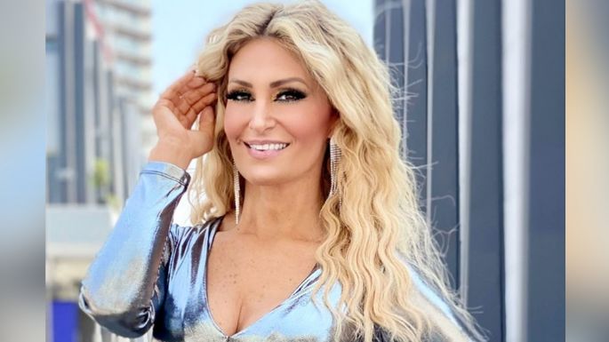 Anette Cuburu da muestra de elegancia con entallado vestido desde el jardín