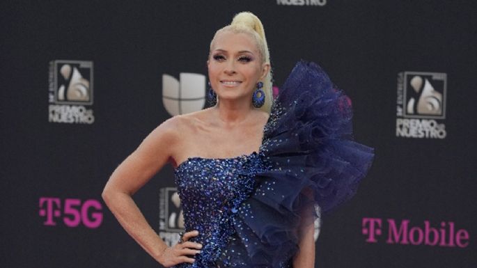 Yuri revela la verdad de la cancelación de sus conciertos y exige pruebas de su homofobia