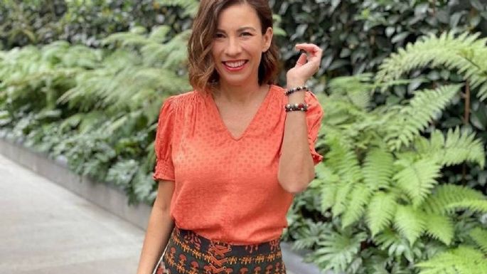 FOTO: Ingrid Coronado luce sus encantos en distinguida falda morada