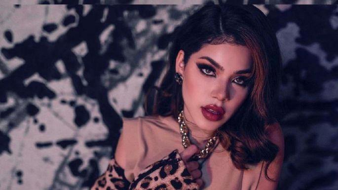 Kenia Os luce coqueto bikini blanco y enamora a sus fans de Instagram