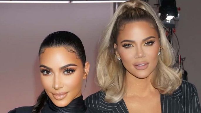Kim Kardashian y Khloé Kardashian lucen despampanantes en estos bikinis negros