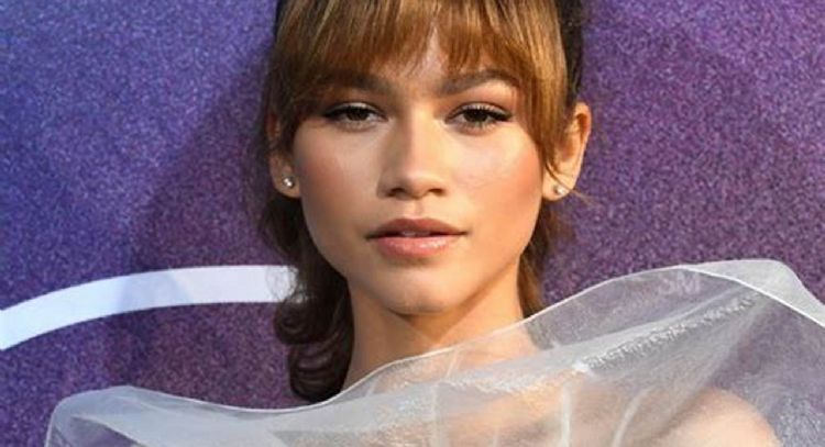 Zendaya emociona al presentarse en Coachella y manda conmovedor mensaje a sus fans