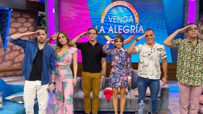 TV Azteca: Querido conductor de 'VLA' es hospitalizado por fuerte razón; esto se sabe