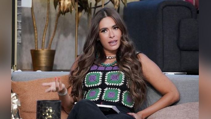 Galilea Montijo posa con encantador look de verano y enciende a todo Televisa