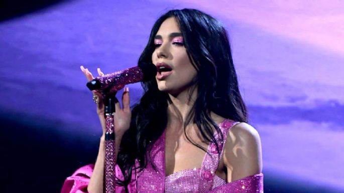 Dua Lipa enamora  con este leotardo transparente en el que deja al descubierto a sus nenas
