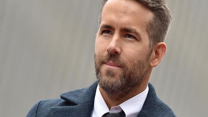 VIDEO: Ryan Reynolds se somete a colonoscopia en vivo y, sin querer, salva su vida