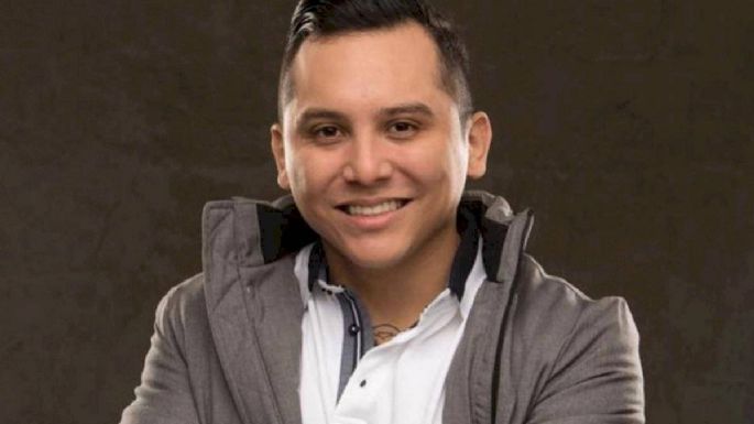 Edwin Luna se somete a procedimiento estético en la cabeza y así quedó