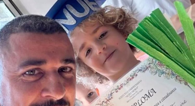 Trágica muerte de influencer italiano; el tiktoker falleció mientras jugaba con sus hijos