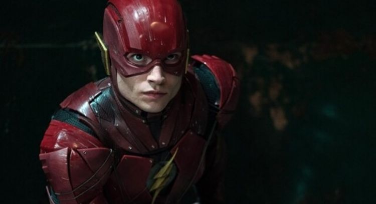 Peter Safran finalmente aclara la situación de Ezra Miller en el Universo DC ¿Sigue como 'Flash'?