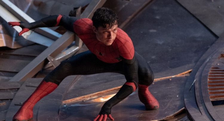 Tom Holland interpretaría a un Spider-Man live action en la cinta animada 'Across The Spider-Verse''