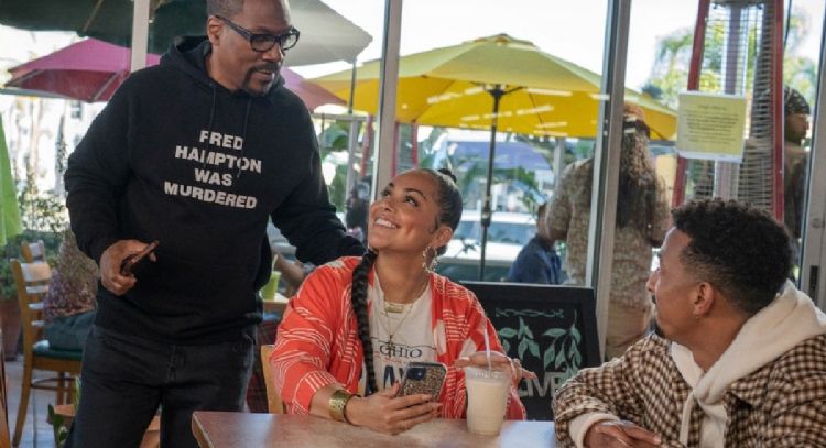 'Ustedes', esto dice la crítica sobre la comedia romántica de Netflix