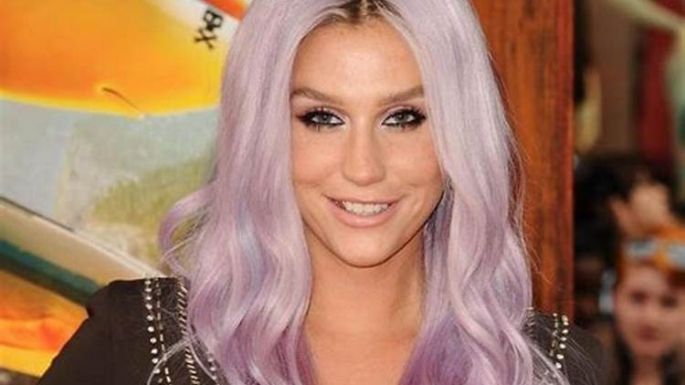 FOTO: Kesha tiene un nuevo amorío con productor de cine