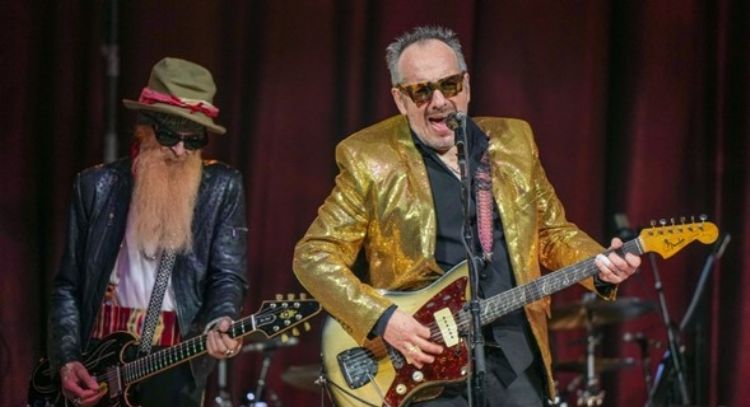 Billy Gibbons y Elvis Costello unen fuerzas para interpretar los clásicos de ZZ Top en un concierto