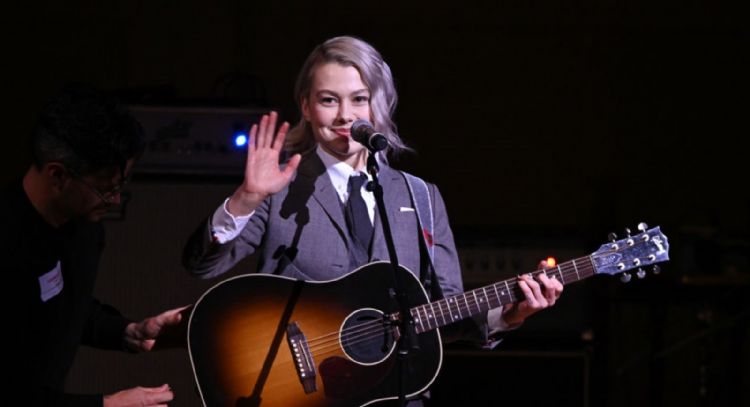 La cantante Phoebe Bridgers es nombrada una de las Mujeres del Año  2023 por 'Time'