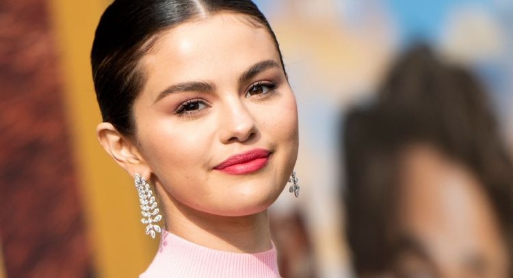 Selena Gomez es vista con vestido de novia e impacta a sus fans